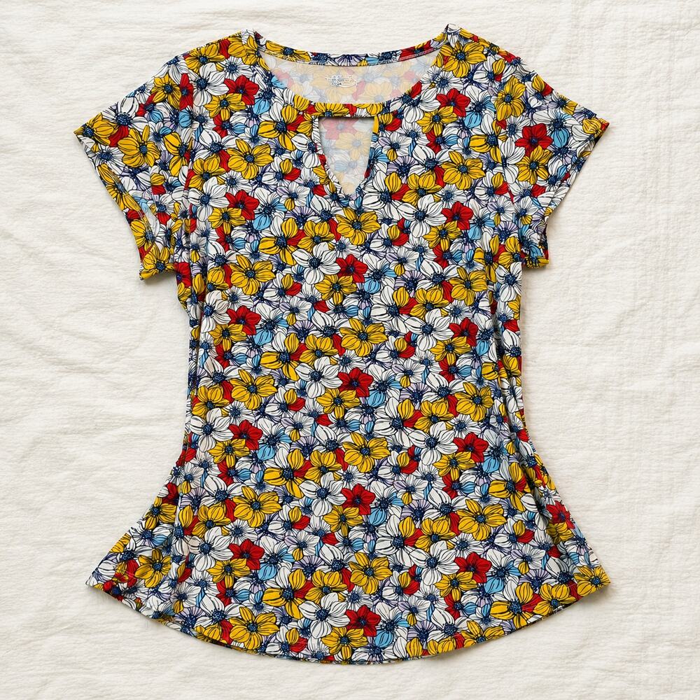Joe Boxer Women's Plus 1X  Floral Keyhole Short Sleeve Blouse